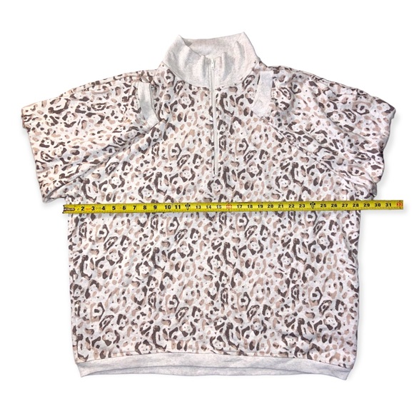 NWOT- American eagle Aerie woman’s leopard sweatshirt - Picture 5 of 6